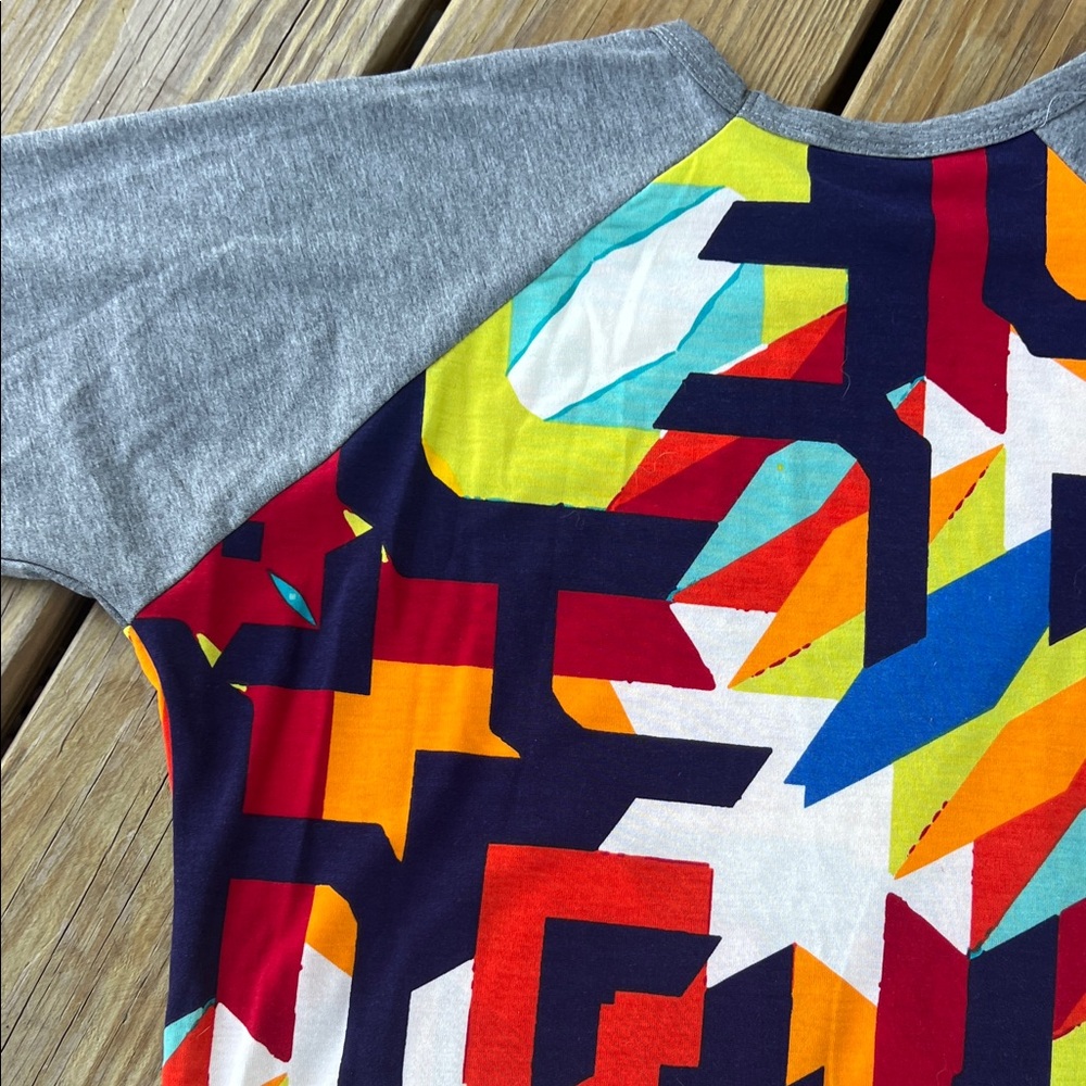 LuLaRoe Randy Tee - Picture 5 of 8